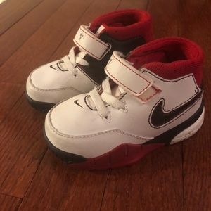Nike Kobe Sneakers - Kids Size 5c.